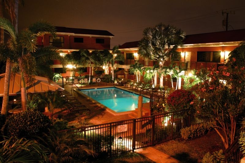 Away Inn Lauderdale-by-the-Sea Esterno foto
