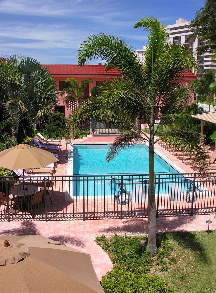 Away Inn Lauderdale-by-the-Sea Esterno foto