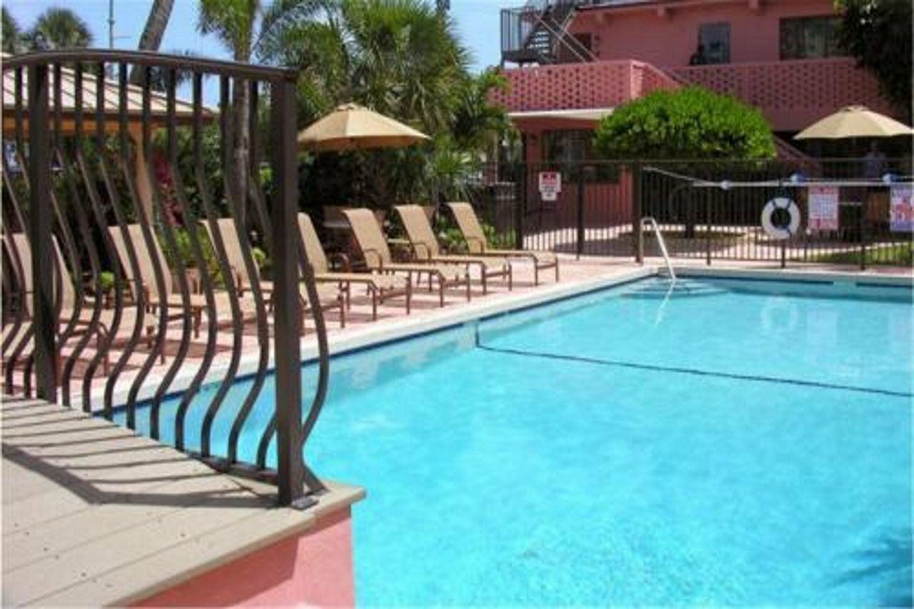 Away Inn Lauderdale-by-the-Sea Servizi foto