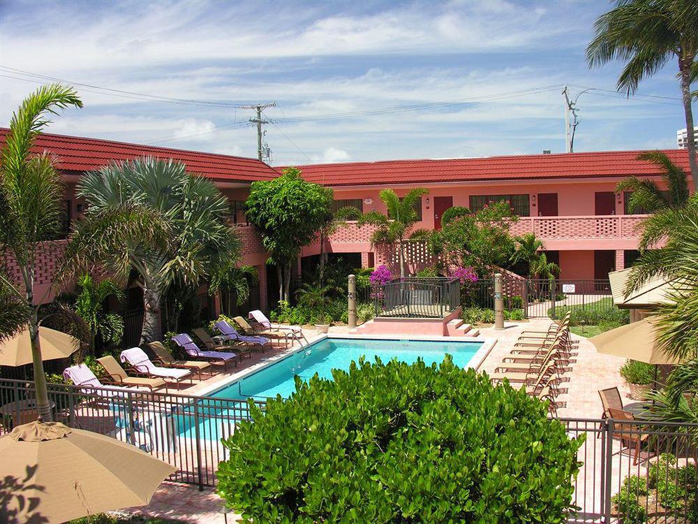 Away Inn Lauderdale-by-the-Sea Esterno foto